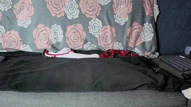 Lunadelisla online show from 02-15-26, 09:36