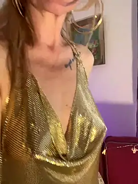 Snapshot of Lakshmi_lotus chatting on 09-15-25, 01:44 Lakshmi lotus online show from 09-15-25, 01:44