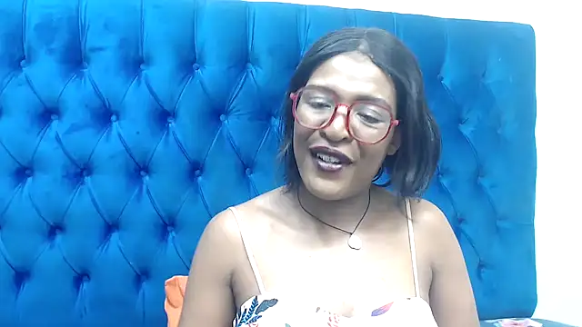 SpicyQueenxxxx online show from 04-17-26, 10:01