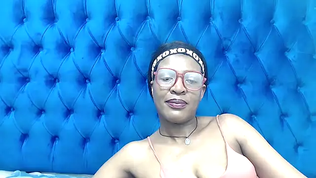 SpicyQueenxxxx online show from 03-11-26, 04:23