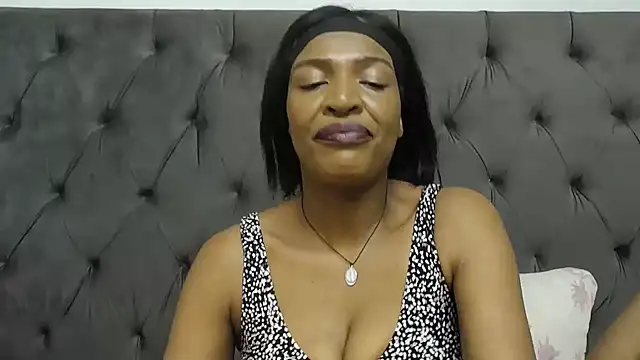 SpicyQueenxxxx online show from 08-07-26, 01:00