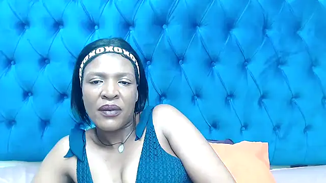 SpicyQueenxxxx online show from 04-01-26, 07:33
