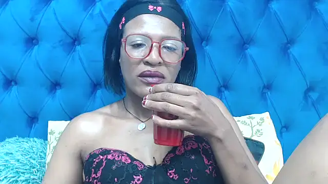 SpicyQueenxxxx online show from 03-28-26, 04:19