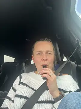 scrummymummy2 online show from 03-06-26, 12:55