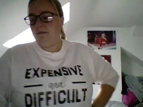 scrummymummy2 online show from 12-17-24, 01:05