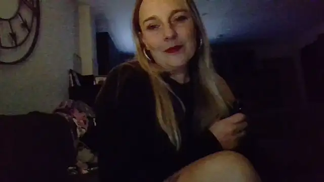 scrummymummy2 online show from 01-17-26, 12:48