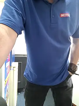 Snapshot of JulianJ50 chatting on 02-25-26, 08:14 JulianJ50 online show from 02-25-26, 08:14