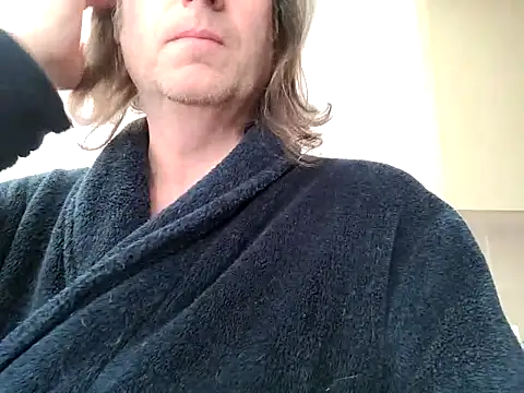 Snapshot of JulianJ50 chatting on 03-03-25, 09:34 JulianJ50 online show from 03-03-25, 09:34