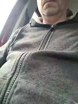 Snapshot of JulianJ50 chatting on 01-15-26, 11:24 JulianJ50 online show from 01-15-26, 11:24