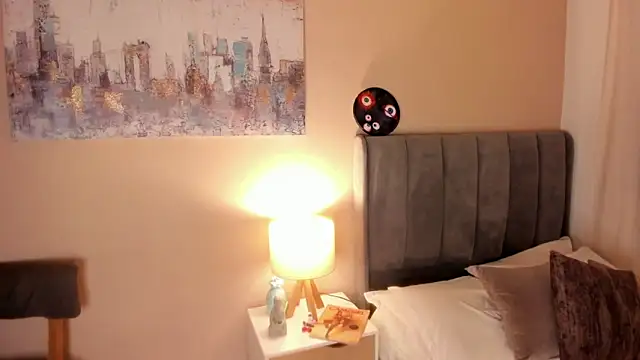 dakotaa   online show from 12-04-25, 06:51