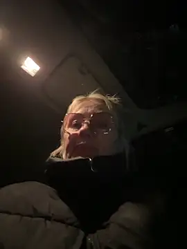 Snapshot of -Milfshake- chatting on 02-09-26, 05:44 -Milfshake- online show from 02-09-26, 05:44