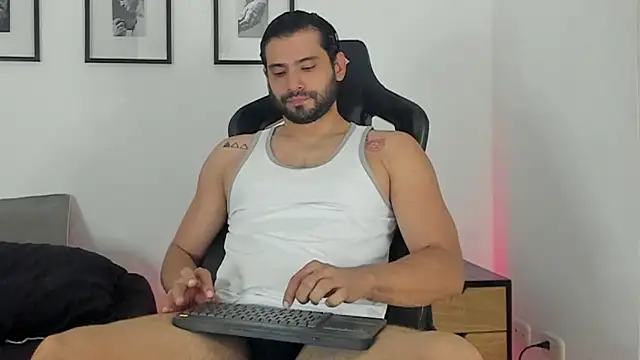 Dereck vega online show from 05-12-26, 11:22