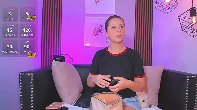 Nahiajhonson  online show from 11-05-25, 01:03