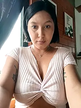 SamaraJay1 online show from 10-06-25, 02:07