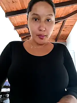 SamaraJay1 online show from 10-08-25, 03:57