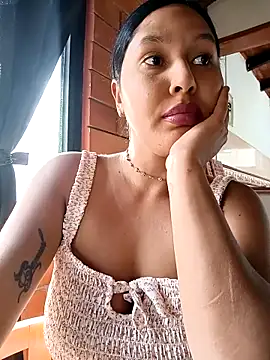 SamaraJay1 online show from 12-01-25, 02:51