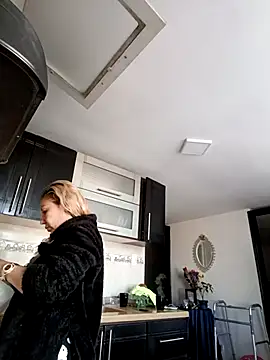 coral smitth online show from 09-21-25, 11:48