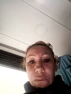 coral smitth online show from 12-20-25, 03:59