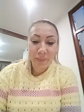 Snapshot of coral_smitth chatting on 07-12-26, 11:16 coral smitth online show from 07-12-26, 11:16
