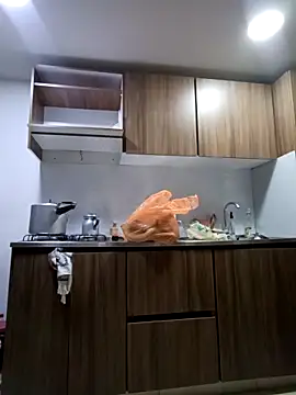 coral smitth online show from 12-15-25, 06:58