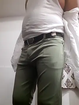 Guyinshortss online show from 02-27-26, 08:19