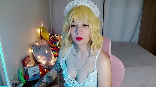 mily milk  online show from 02-22-25, 06:39