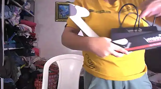 Snapshot of tatsumi_nao chatting on 01-31-25, 04:25 tatsumi nao online show from 01-31-25, 04:25