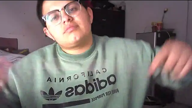 Snapshot of tatsumi_nao chatting on 03-21-25, 03:55 tatsumi nao online show from 03-21-25, 03:55