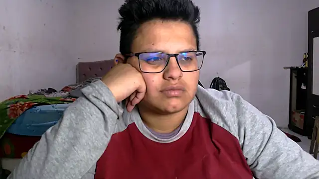 Snapshot of tatsumi_nao chatting on 10-19-25, 06:38 tatsumi nao online show from 10-19-25, 06:38