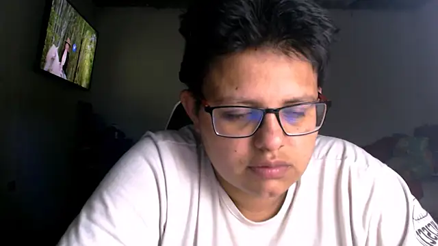 Snapshot of tatsumi_nao chatting on 11-01-25, 10:47 tatsumi nao online show from 11-01-25, 10:47