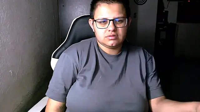 tatsumi nao online show from 02-08-26, 04:21