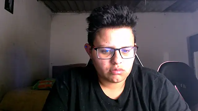 Snapshot of tatsumi_nao chatting on 10-17-25, 12:58 tatsumi nao online show from 10-17-25, 12:58