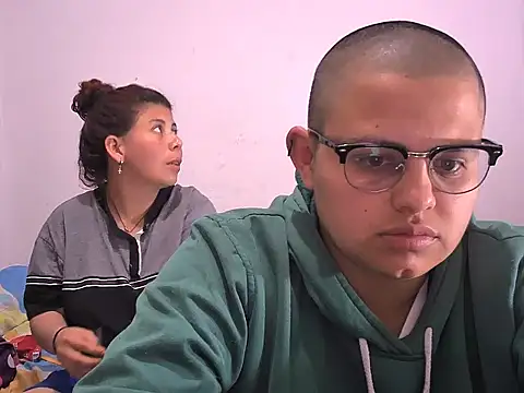 Snapshot of tatsumi_nao chatting on 01-22-25, 08:28 tatsumi nao online show from 01-22-25, 08:28