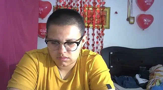 Snapshot of tatsumi_nao chatting on 02-18-25, 07:41 tatsumi nao online show from 02-18-25, 07:41