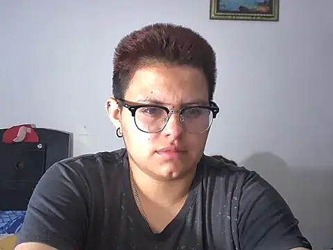 Snapshot of tatsumi_nao chatting on 01-09-25, 02:11 tatsumi nao online show from 01-09-25, 02:11