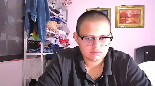 Snapshot of tatsumi_nao chatting on 02-05-25, 10:01 tatsumi nao online show from 02-05-25, 10:01