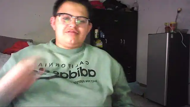 Snapshot of tatsumi_nao chatting on 03-21-25, 12:07 tatsumi nao online show from 03-21-25, 12:07