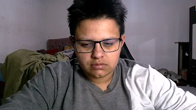 Snapshot of tatsumi_nao chatting on 10-20-25, 03:52 tatsumi nao online show from 10-20-25, 03:52