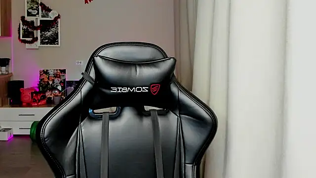 Snapshot of Sm0ly chatting on 01-07-26, 02:38 Sm0ly online show from 01-07-26, 02:38