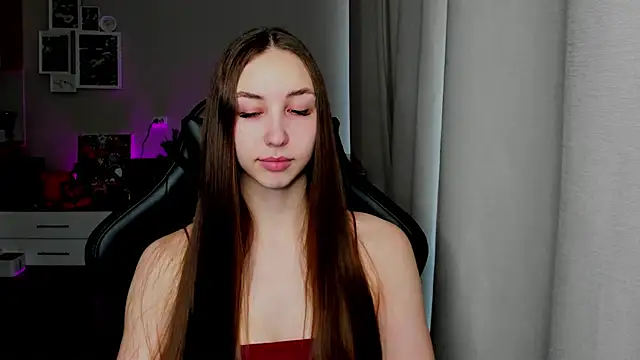 Snapshot of Sm0ly chatting on 03-30-26, 02:46 Sm0ly online show from 03-30-26, 02:46