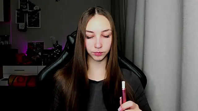 Snapshot of Sm0ly chatting on 01-15-26, 02:26 Sm0ly online show from 01-15-26, 02:26