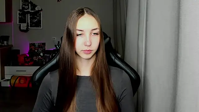 Snapshot of Sm0ly chatting on 01-16-26, 02:15 Sm0ly online show from 01-16-26, 02:15