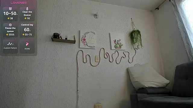 samanthaeliott22 online show from 10-06-25, 08:09