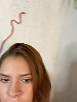 samanthaeliott22 online show from 06-10-26, 05:47