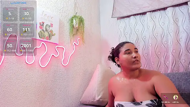 samanthaeliott22 online show from 10-25-25, 09:26