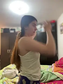 Snapshot of Cloew_Marz chatting on 02-28-26, 04:06 Cloew Marz online show from 02-28-26, 04:06