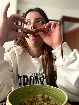 Cloew Marz online show from 09-18-25, 06:55