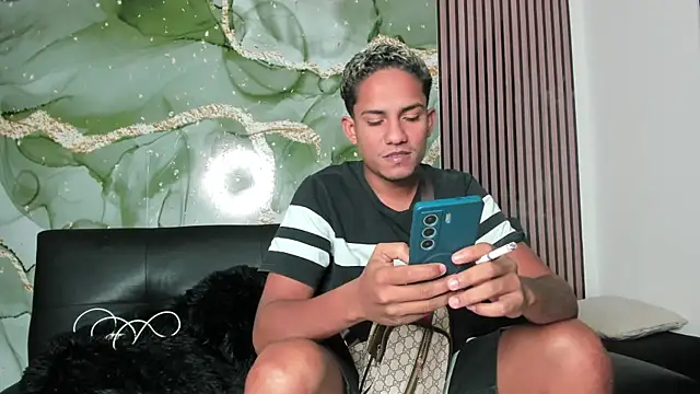 Extreme dirty paradise online show from 01-17-26, 08:12