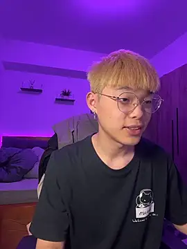 Hitoshi1210 online show from 03-10-26, 07:51