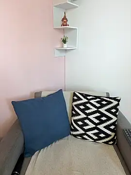 Brownfitbabyy online show from 09-17-25, 11:23